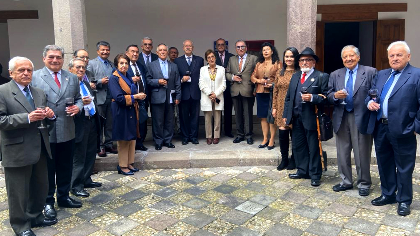 Reunión con los directores de las academias nacionales del Ecuador
